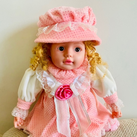 Other - Beautiful doll from India Like new.